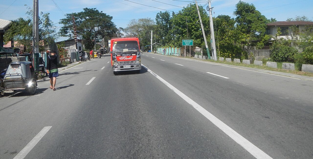 Tuk Tuk 3-Wheelers -TVS Dealer 7 What lane should you drive in