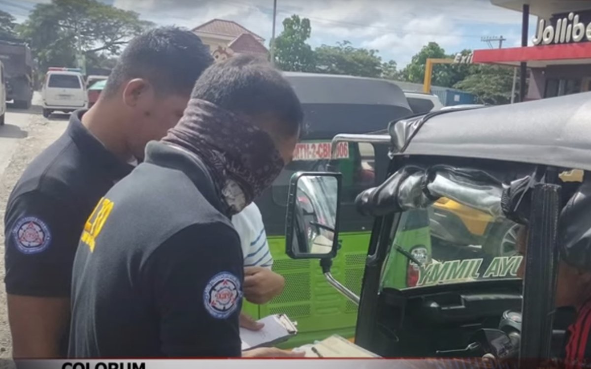 Tuk Tuk 3-Wheelers -TVS Dealer 5 Fact-Checking Three-Wheelers on National Highways